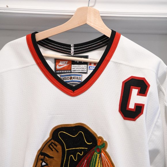 Chris Chelios Blackhawks *Authentic* Nike Home Jersey size 44 Made in Canada MIC - Picture 2 of 16